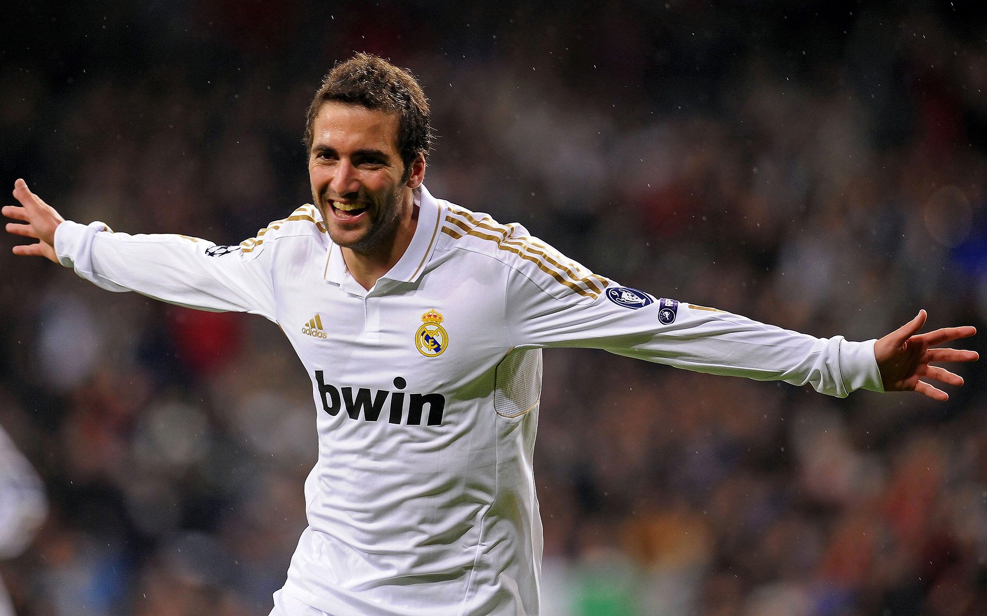 leyu.com-“马科斯·莫奇：阿根廷美洲狮队的防守堡垒，未来将愈加出色”