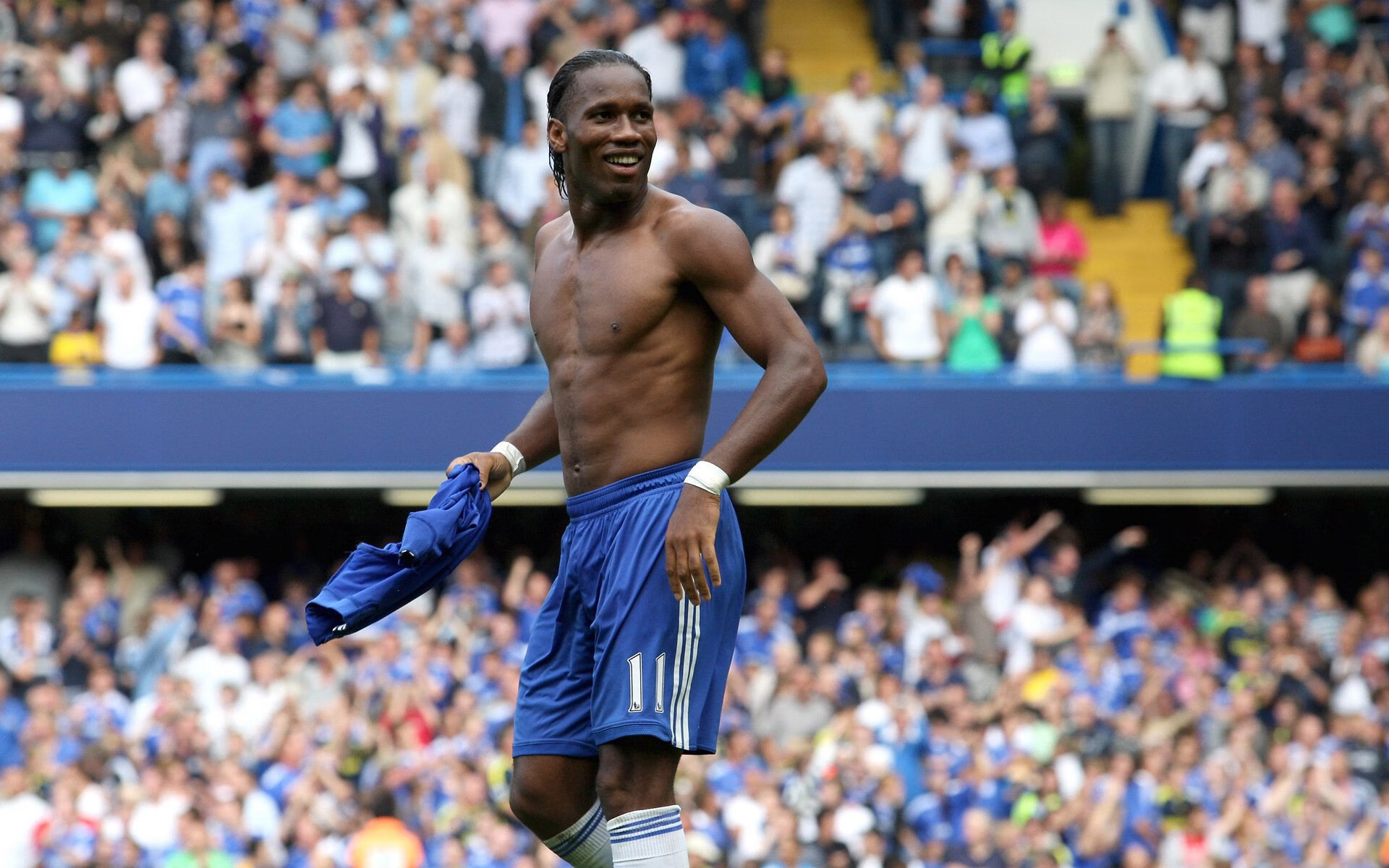 卡特的精准踢术,助力全黑队超越对手,制胜千里,卡特进攻能力